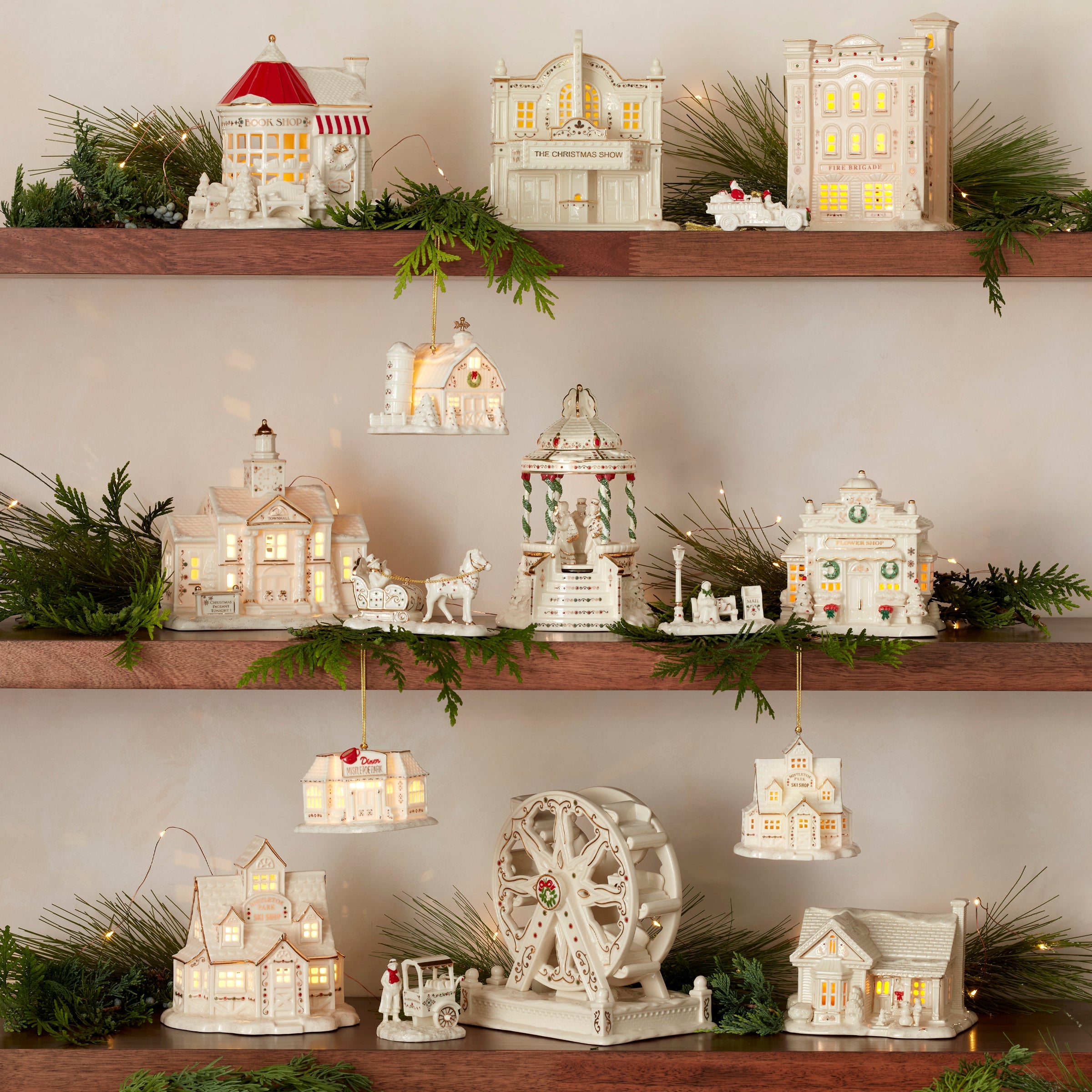 Mistletoe Park Horse & Sleigh Figurines