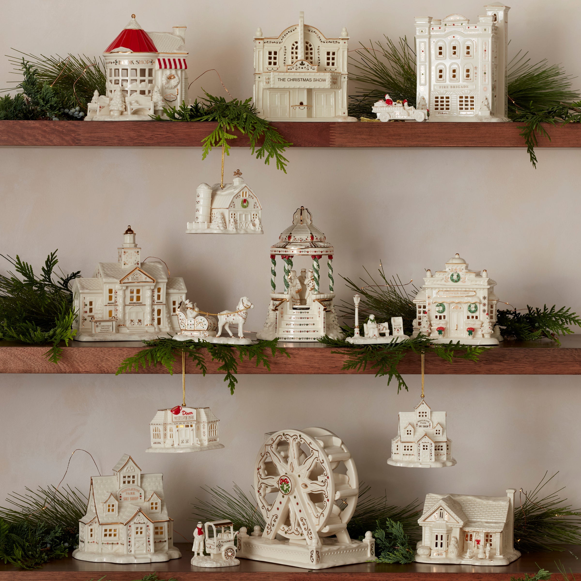 Mistletoe Park Horse & Sleigh Figurines